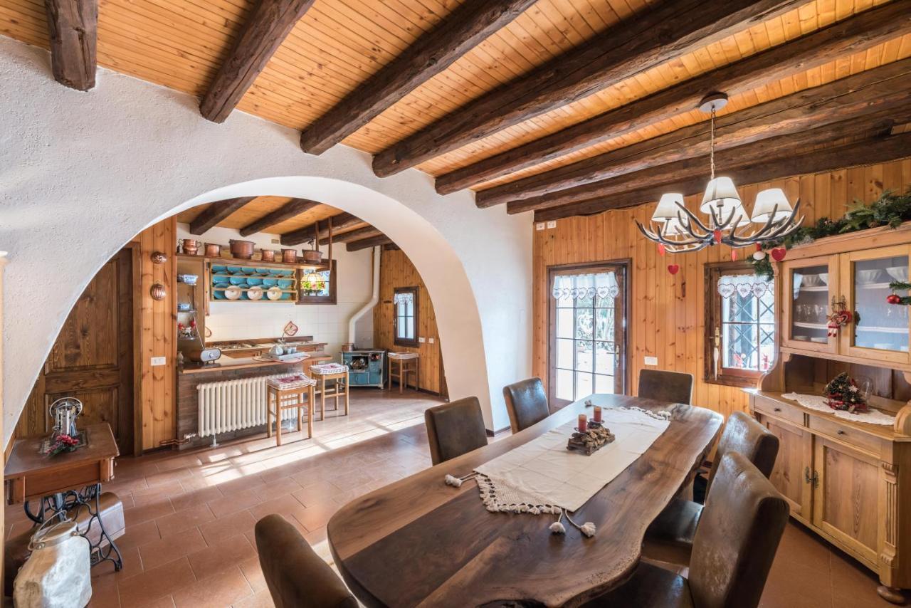 Chalet Silenthia Villa Lenzumo di Concei Exteriör bild