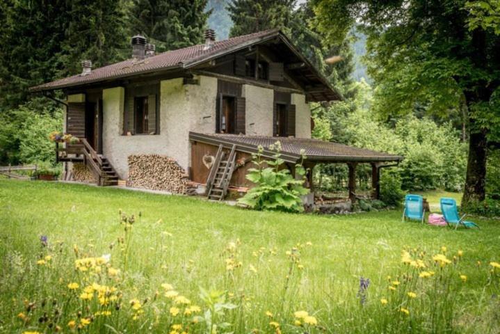 Chalet Silenthia Villa Lenzumo di Concei Exteriör bild